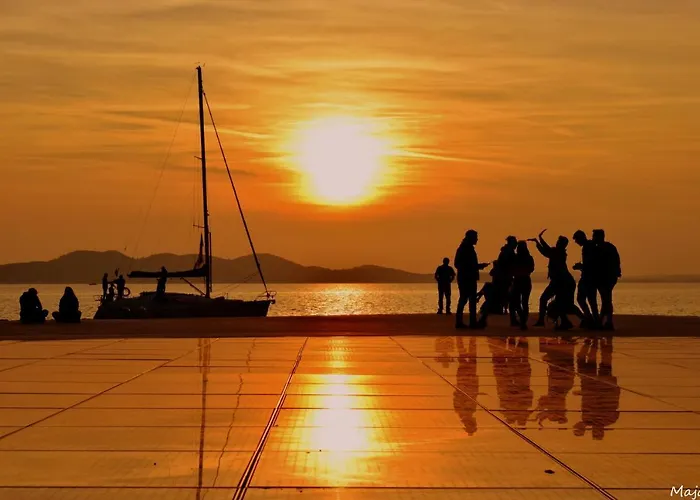 Апартаменти Corner Задар