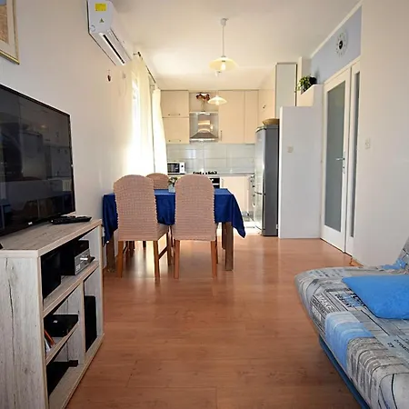 Apartment Corner