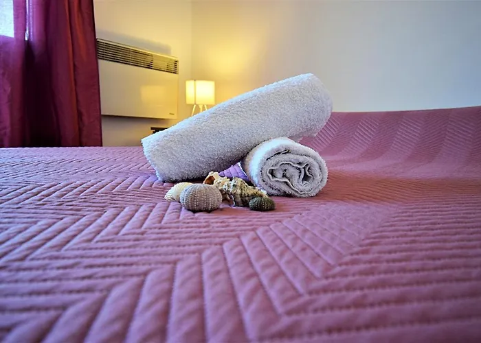 康纳尔公寓 扎达尔